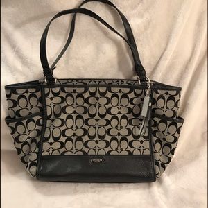 Coach Park Signature Carrie Shoulder Tote #23297